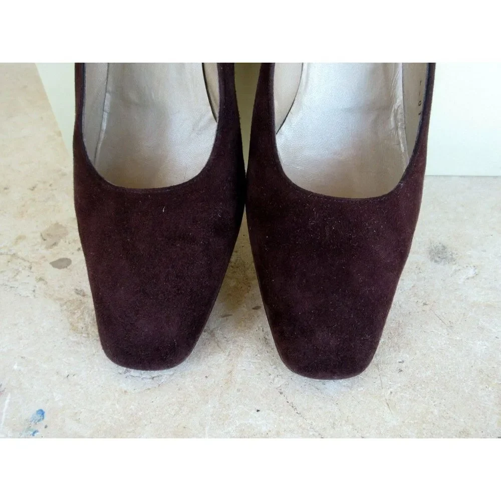 St. John Siena London Sable Brown Suede Pumps Size 6 1/2‎ AA